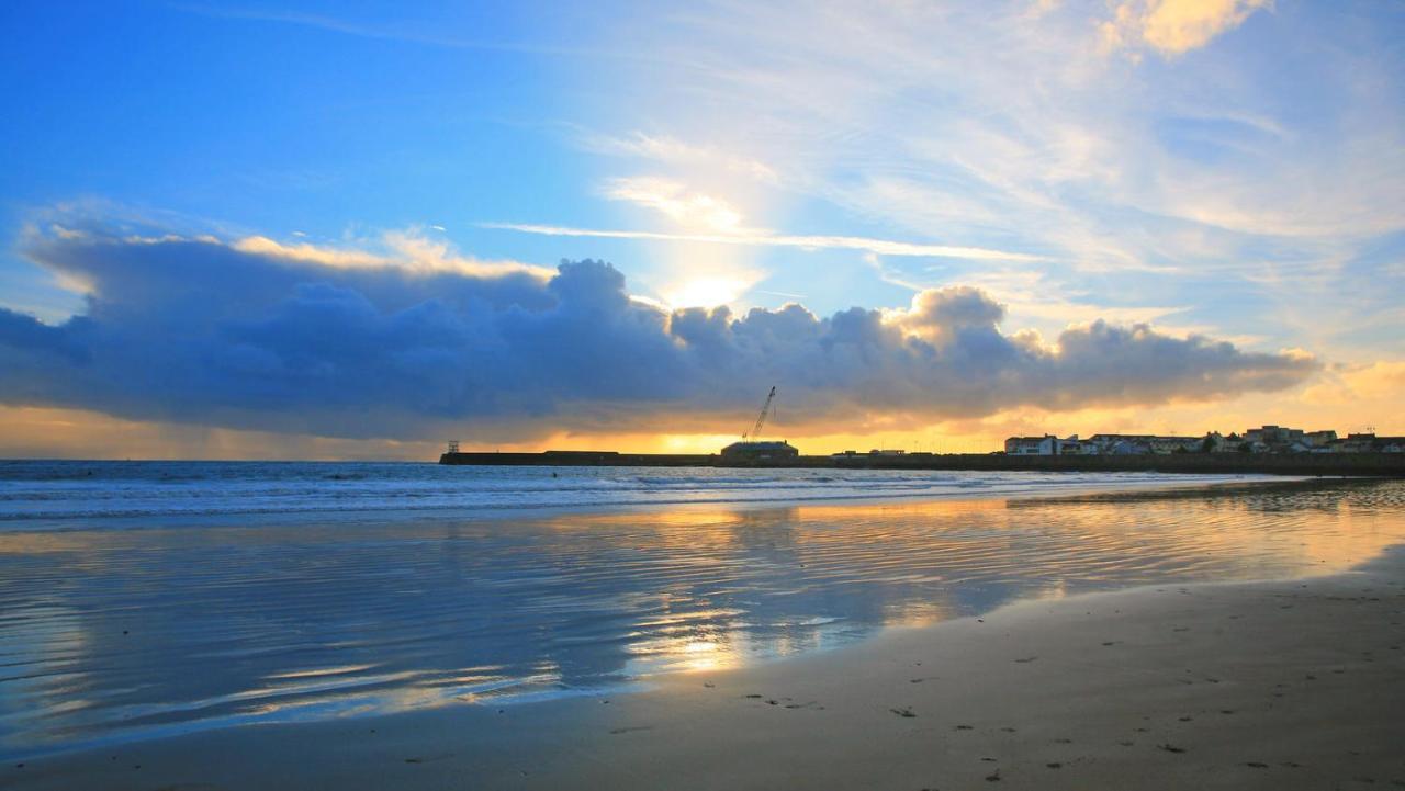 Rose And Crown Hotel Porthcawl Exterior foto